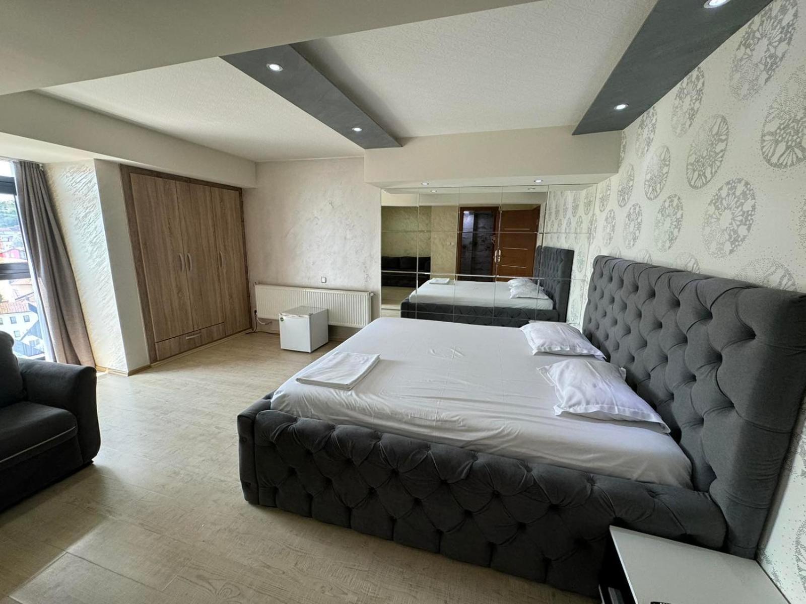 Hotel Pashtriku Gjakova Exterior foto